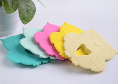 シリコンかむ玩具　シリコンベビー玩具　歯磨きシリコングッズ　梟形　シリコンゴム製品製造メーカー　シリコン製品生産　シリコン製品OEM